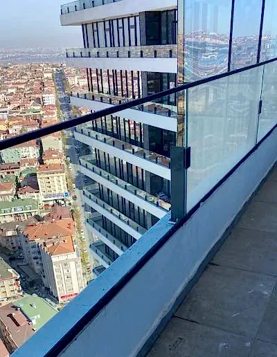 İç ve Dış Cephe Cam Temizliği 8